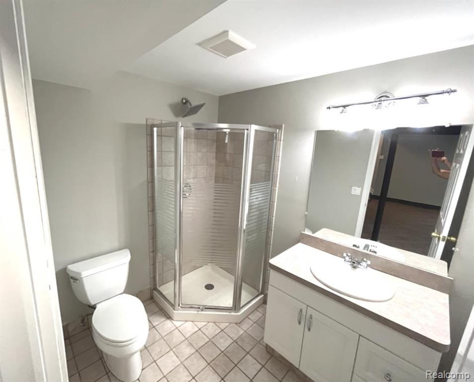 7980 BILLINGHAM Road, West Bloomfield, MI 48324 — Photo 26