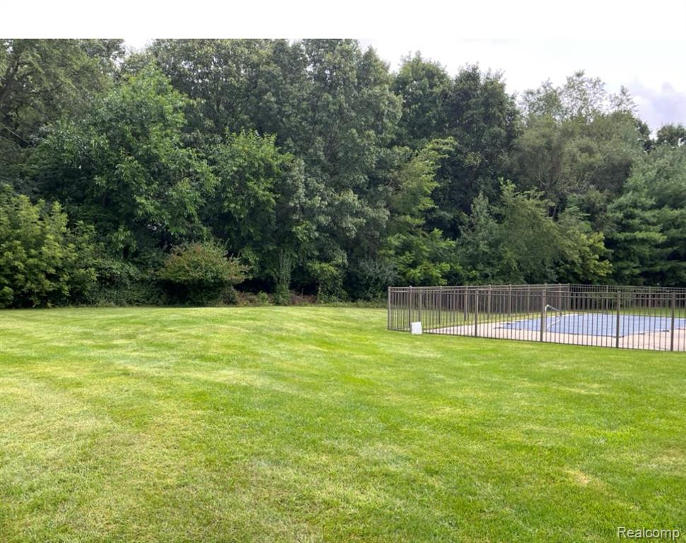 7980 BILLINGHAM Road, West Bloomfield, MI 48324 — Photo 29