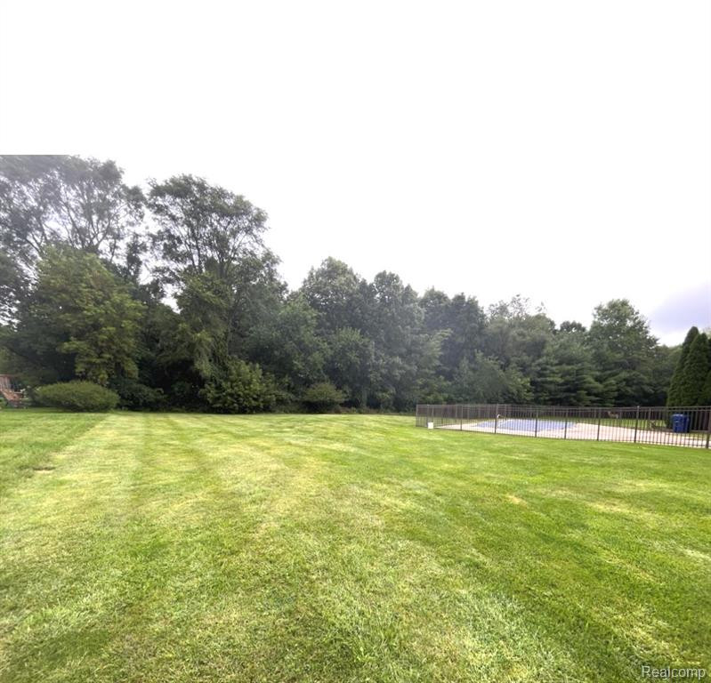 7980 BILLINGHAM Road, West Bloomfield, MI 48324 — Photo 30