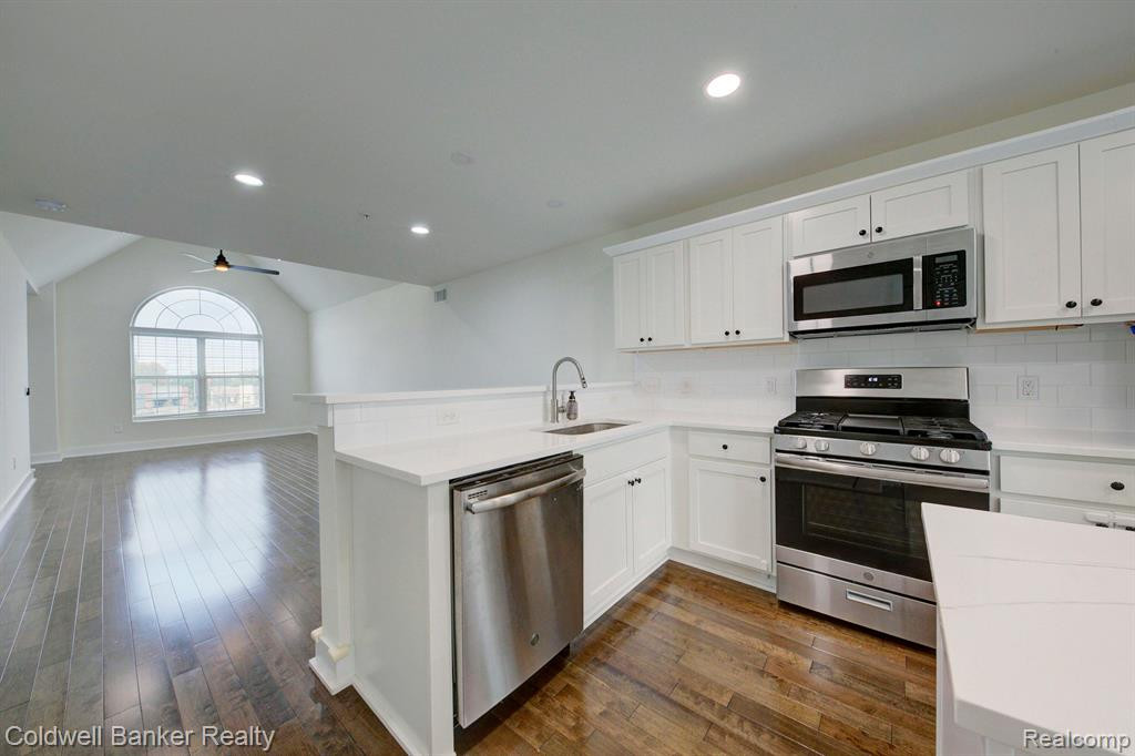 39675 SPRINGWATER Drive, Northville, MI 48168 — Photo 3