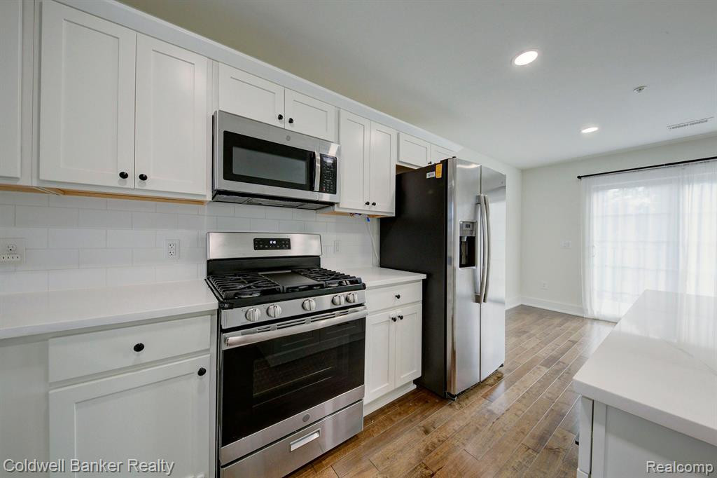 39675 SPRINGWATER Drive, Northville, MI 48168 — Photo 5