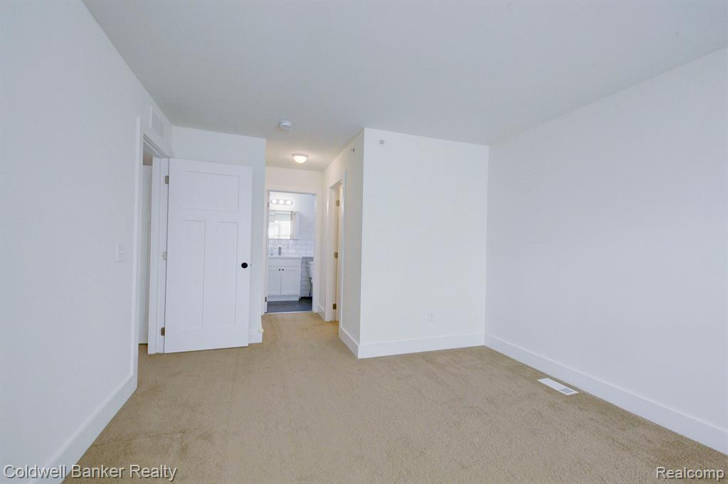 39675 SPRINGWATER Drive, Northville, MI 48168 — Photo 23