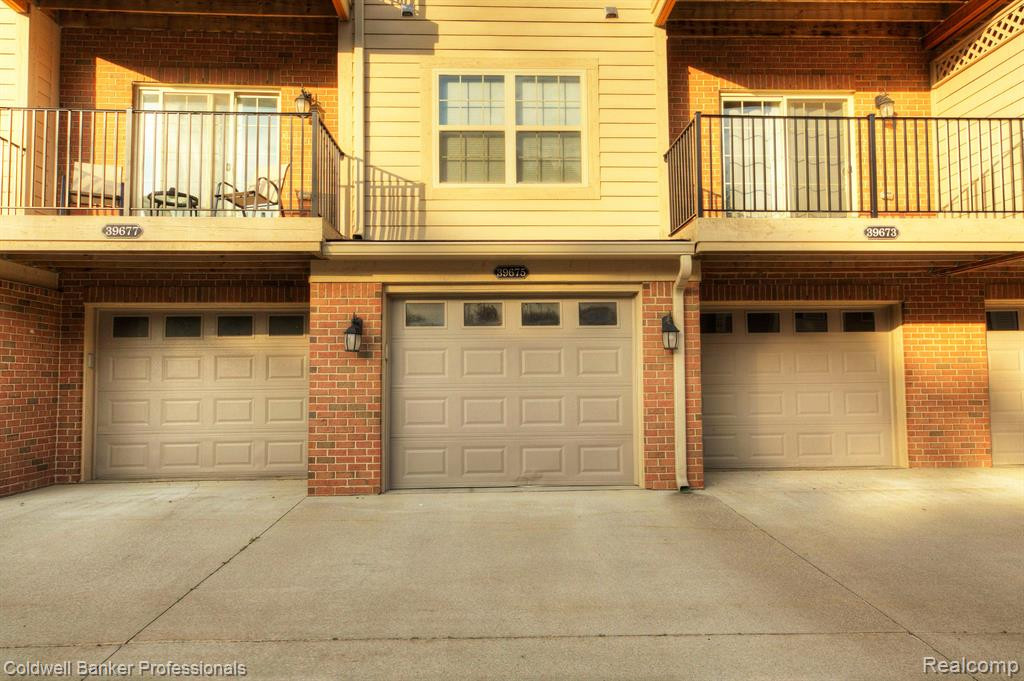 39675 SPRINGWATER Drive, Northville, MI 48168 — Photo 33