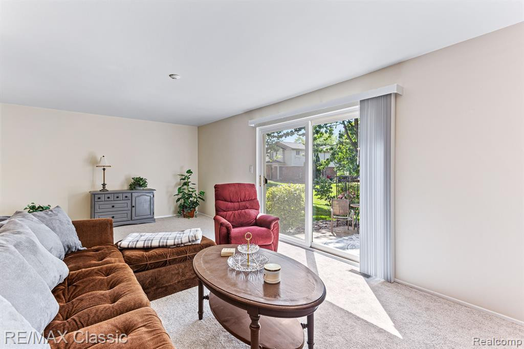 1973 PEERCE Court, Canton, MI 48187 — Photo 9