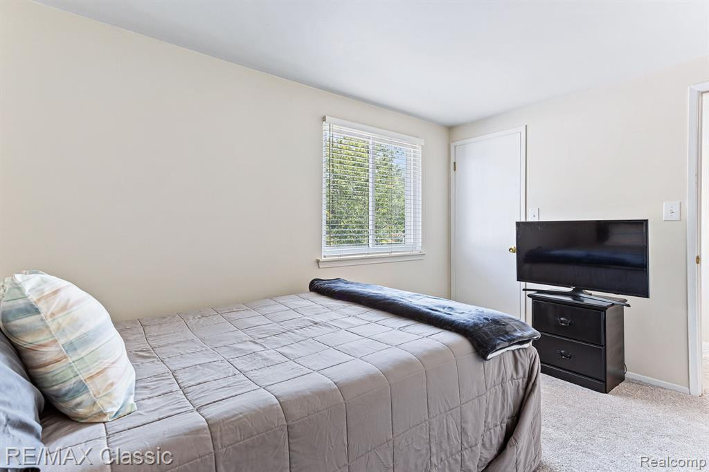 1973 PEERCE Court, Canton, MI 48187 — Photo 16