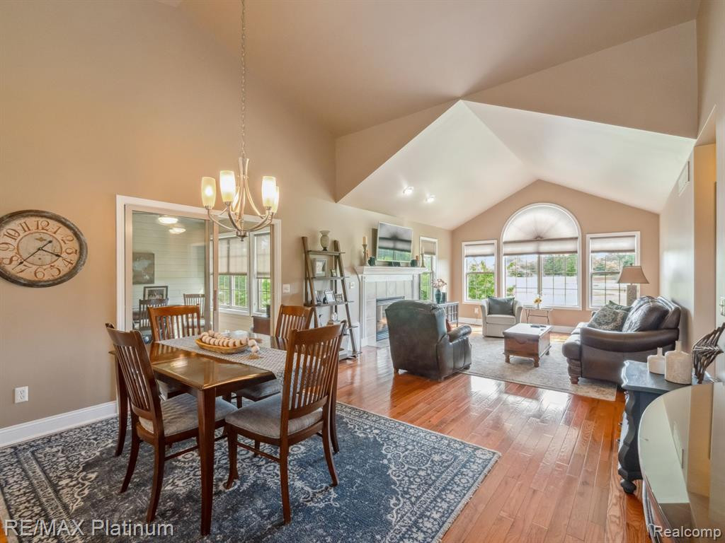 10142 Greenview Court, Goodrich Vlg, MI — Photo 13