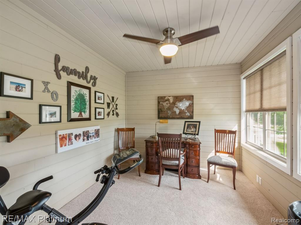 10142 Greenview Court, Goodrich Vlg, MI — Photo 19