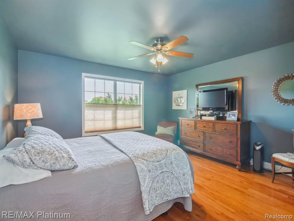 10142 Greenview Court, Goodrich Vlg, MI — Photo 24