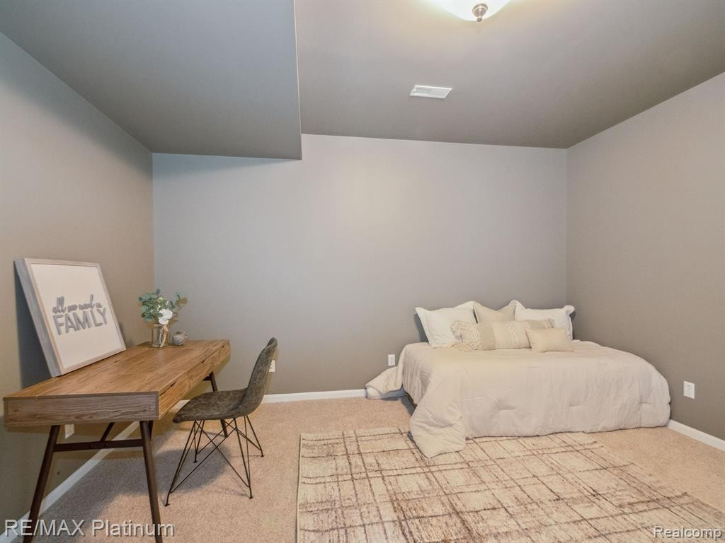 10142 Greenview Court, Goodrich Vlg, MI — Photo 31
