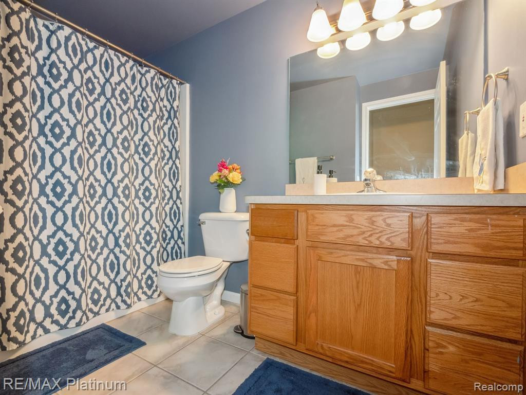 10142 Greenview Court, Goodrich Vlg, MI — Photo 33