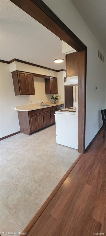 2878 ROUNDTREE Boulevard, Ypsilanti, MI 48197 — Photo 9