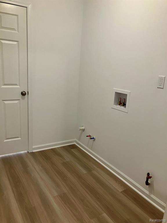10175 SWAN LAKE Circle, 35, Ypsilanti, MI 48197 — Photo 4