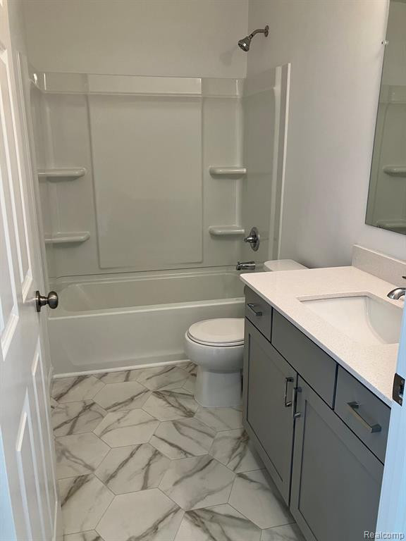 10175 SWAN LAKE Circle, 35, Ypsilanti, MI 48197 — Photo 5