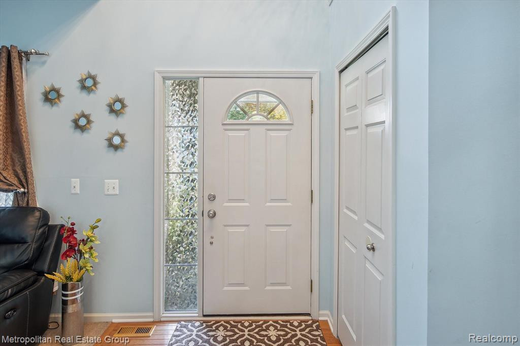 46885 WAREHAM, Canton, MI 48187 — Photo 3