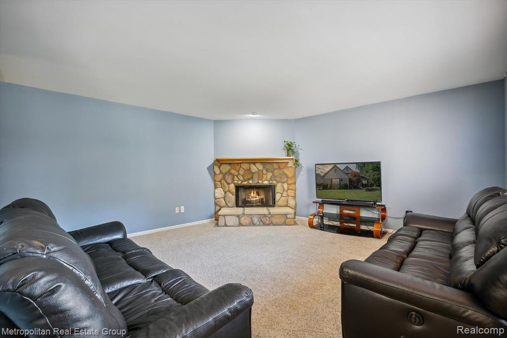 46885 WAREHAM, Canton, MI 48187 — Photo 18