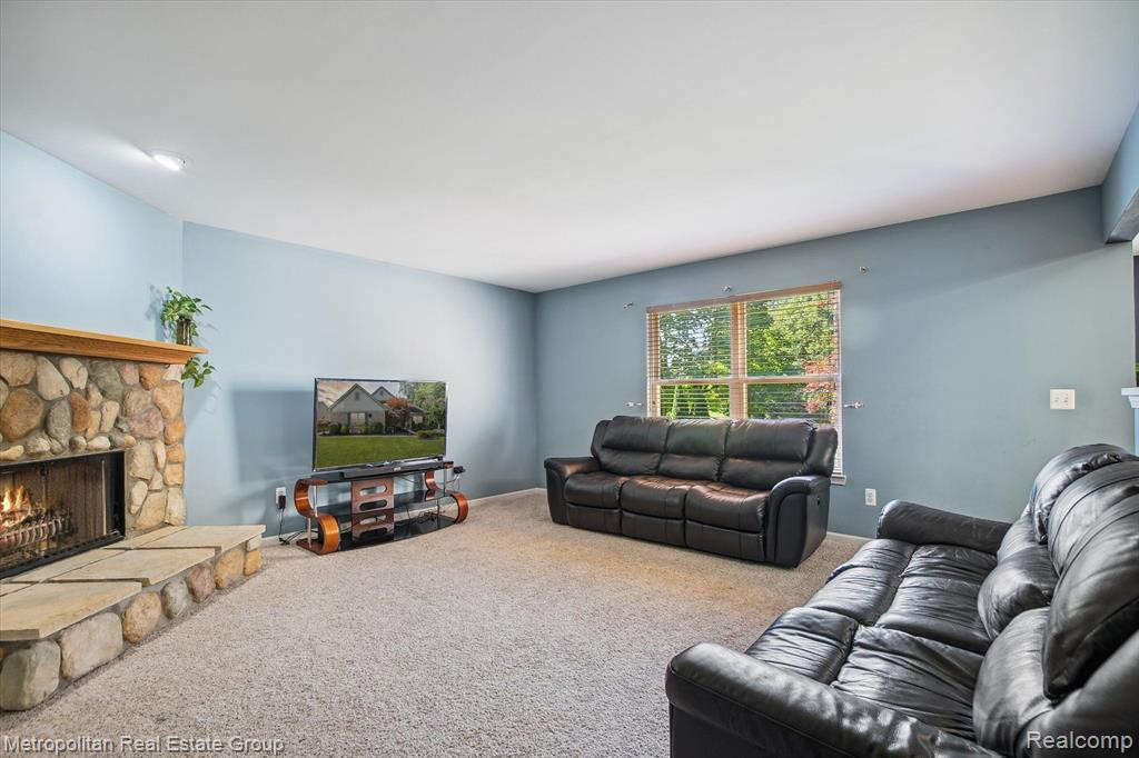 46885 WAREHAM, Canton, MI 48187 — Photo 19