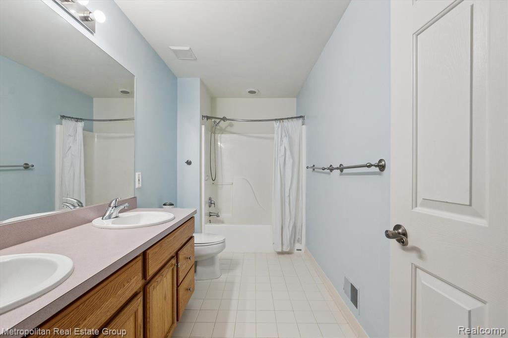 46885 WAREHAM, Canton, MI 48187 — Photo 35