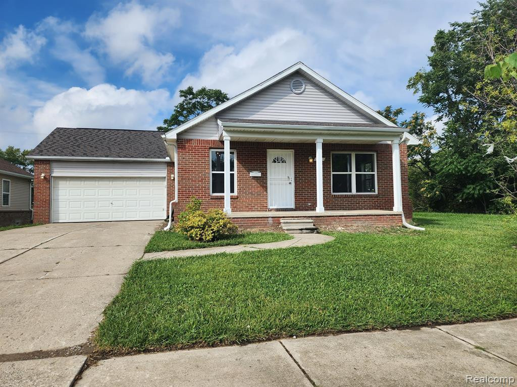 191 E SAVANNAH Street, Highland Park, MI 48203 — front exterior