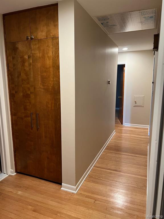 424 W LA SALLE Avenue, Royal Oak, MI 48073 — Photo 7