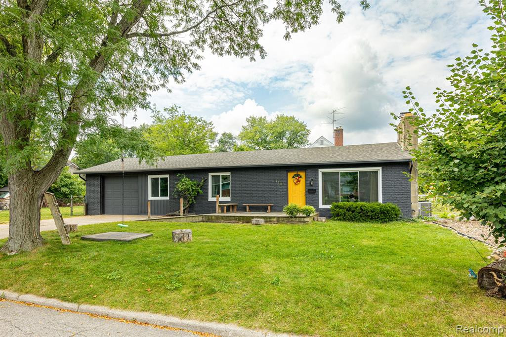 718 Oak Street, Ypsilanti, MI 48198 — front exterior