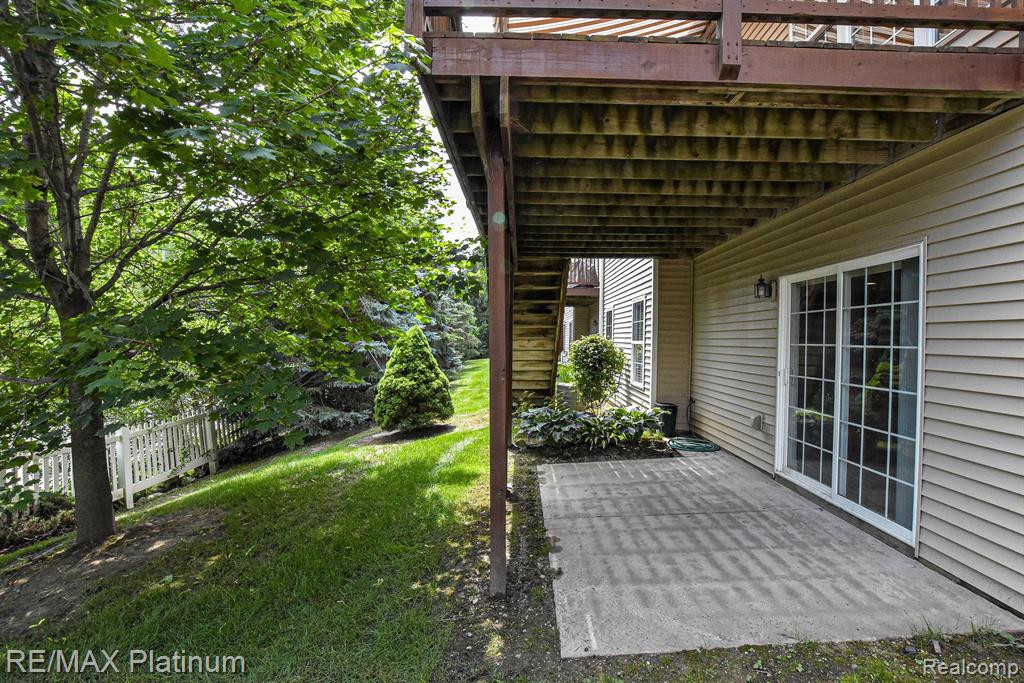 6597 CORTLAND Avenue, Brighton, MI 48114 — Photo 7