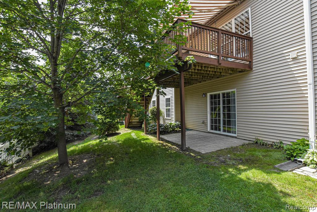 6597 CORTLAND Avenue, Brighton, MI 48114 — Photo 8