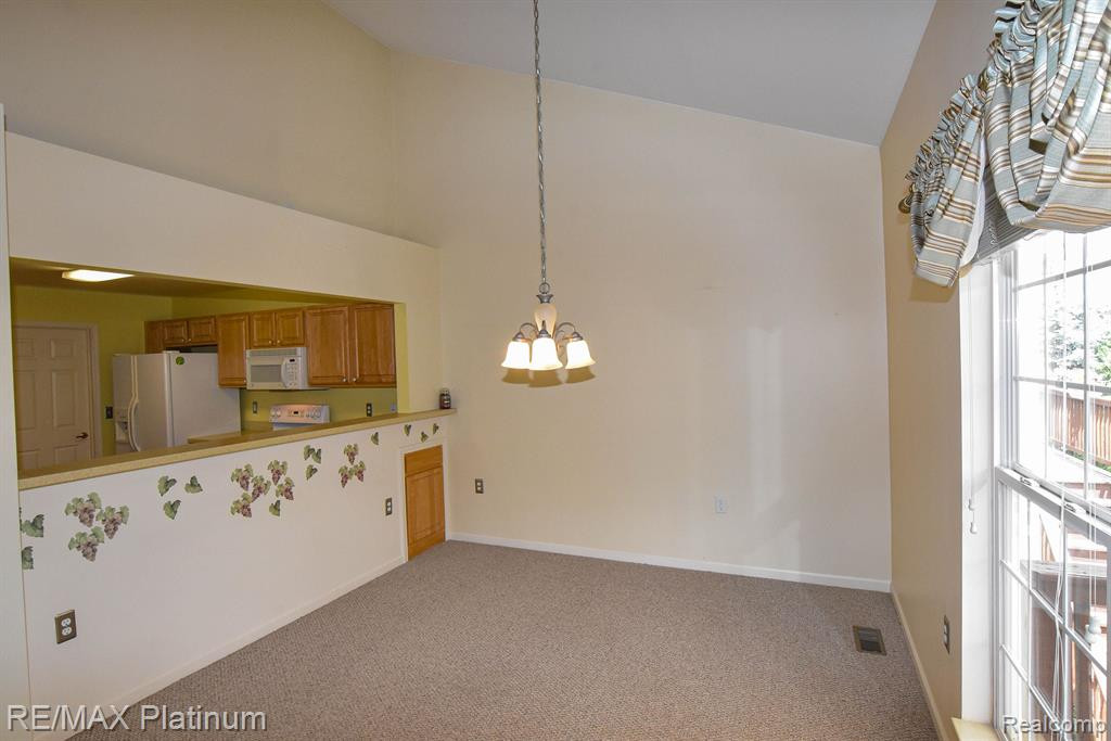 6597 CORTLAND Avenue, Brighton, MI 48114 — Photo 13