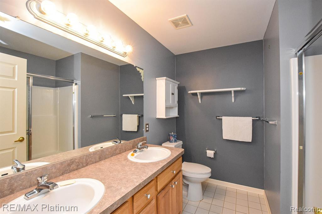 6597 CORTLAND Avenue, Brighton, MI 48114 — Photo 21