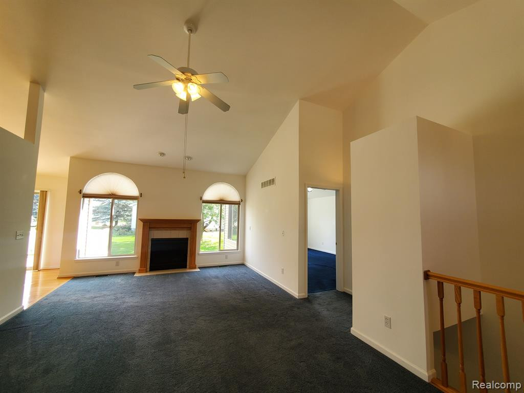 7214 HAWTHORNE Circle, Goodrich Vlg, MI — Photo 16