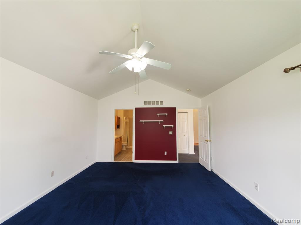 7214 HAWTHORNE Circle, Goodrich Vlg, MI — Photo 31
