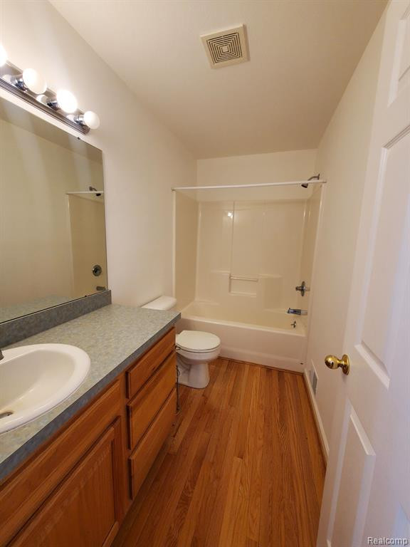 7214 HAWTHORNE Circle, Goodrich Vlg, MI — Photo 36