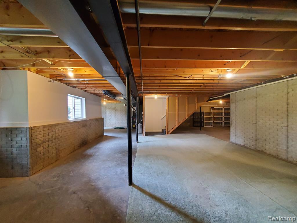 7214 HAWTHORNE Circle, Goodrich Vlg, MI — Photo 40