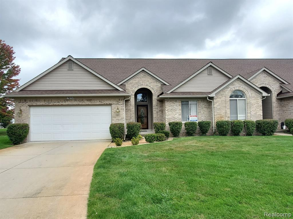 7214 HAWTHORNE Circle, Goodrich Vlg, MI — Photo 45