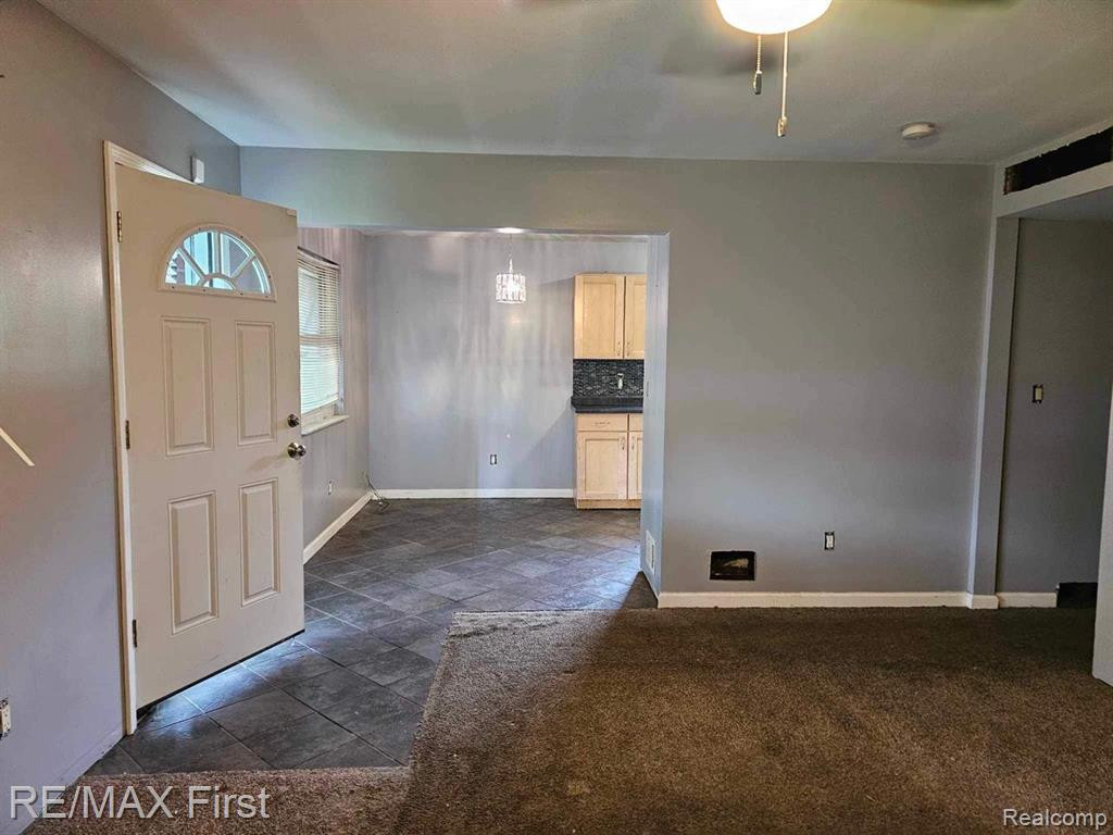 4937 HAZEL Street, Dearborn Heights, MI 48125 — Photo 3