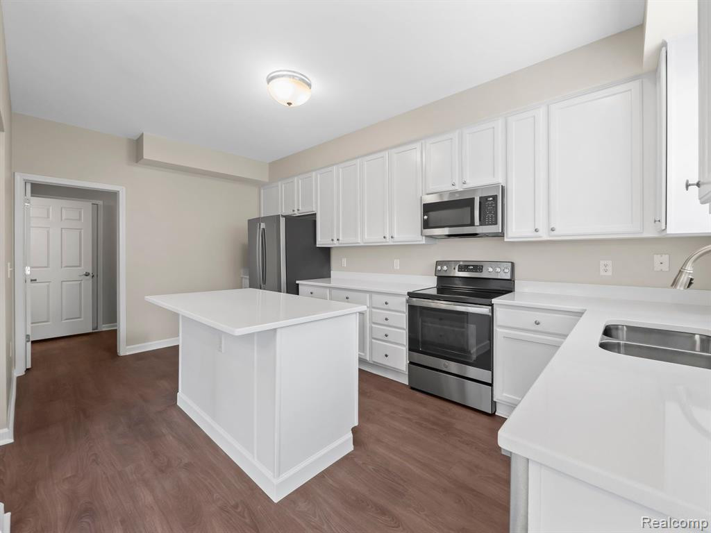 41487 MITCHELL Road, Novi, MI 48377 — Photo 14