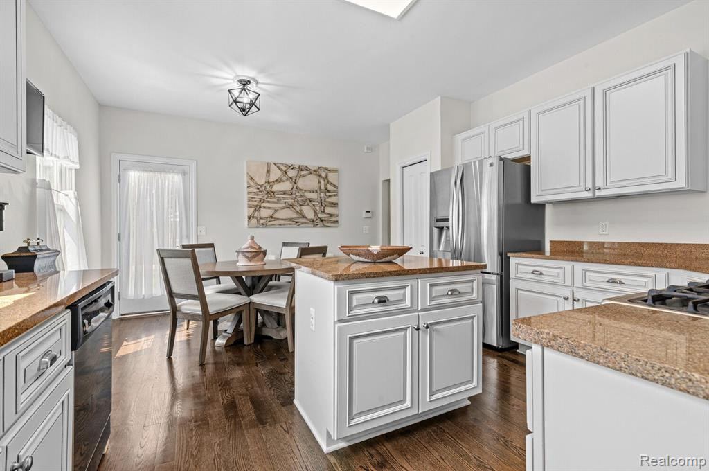 50170 Grant Street, Canton, MI 48188 — Photo 10