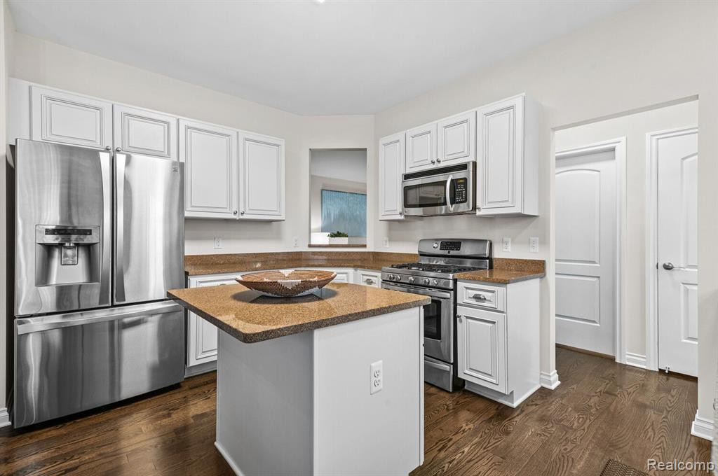 50170 Grant Street, Canton, MI 48188 — Photo 13