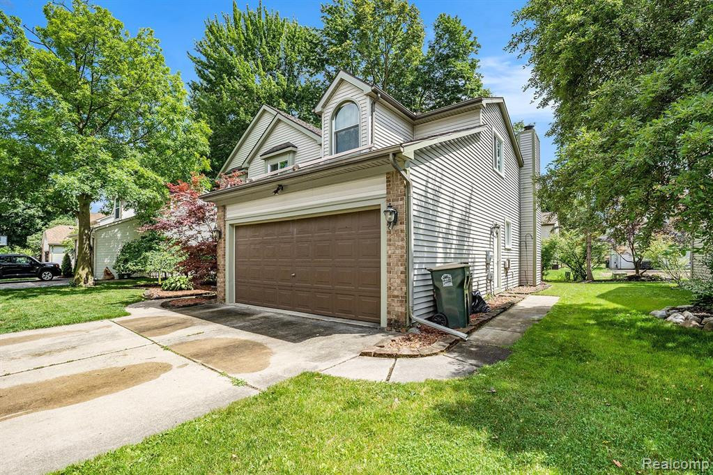 41989 METALINE Drive, Canton, MI 48187 — Photo 4