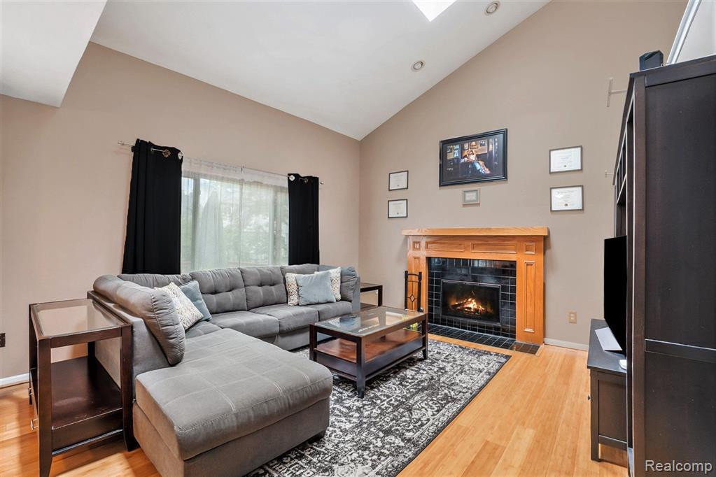 41989 METALINE Drive, Canton, MI 48187 — Photo 5
