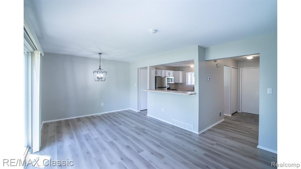 1978 E FRANKLIN Drive, Canton, MI 48187 — Photo 4
