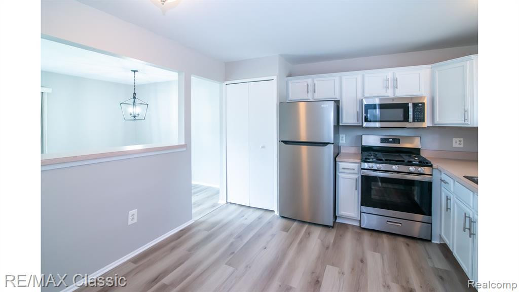 1978 E FRANKLIN Drive, Canton, MI 48187 — Photo 9