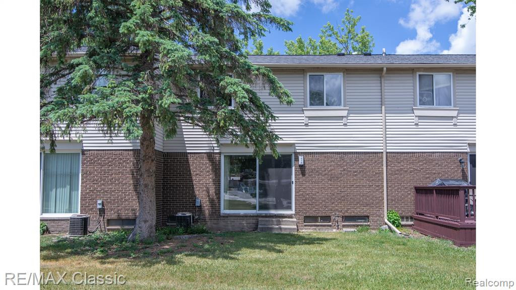 1978 E FRANKLIN Drive, Canton, MI 48187 — Photo 25