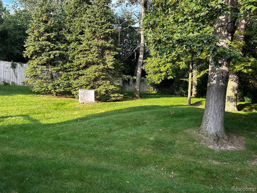 37164 CONDOR Court, Westland, MI — Photo 4