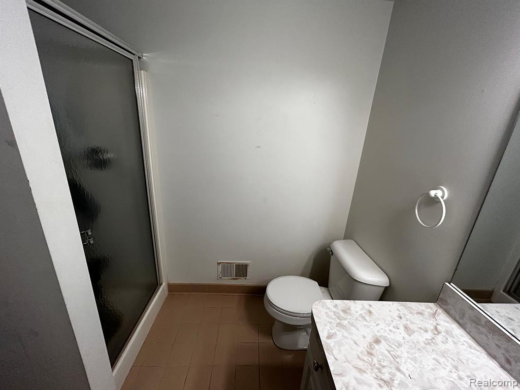 37164 CONDOR Court, Westland, MI — Photo 23