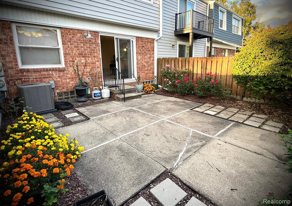 24507 OLDE ORCHARD Street, Novi, MI — Photo 40