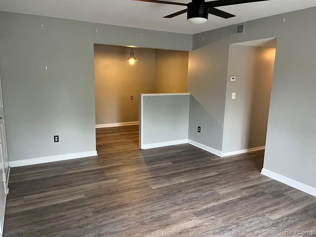 9933 ALLEN POINTE Drive, Allen Park, MI, 48101