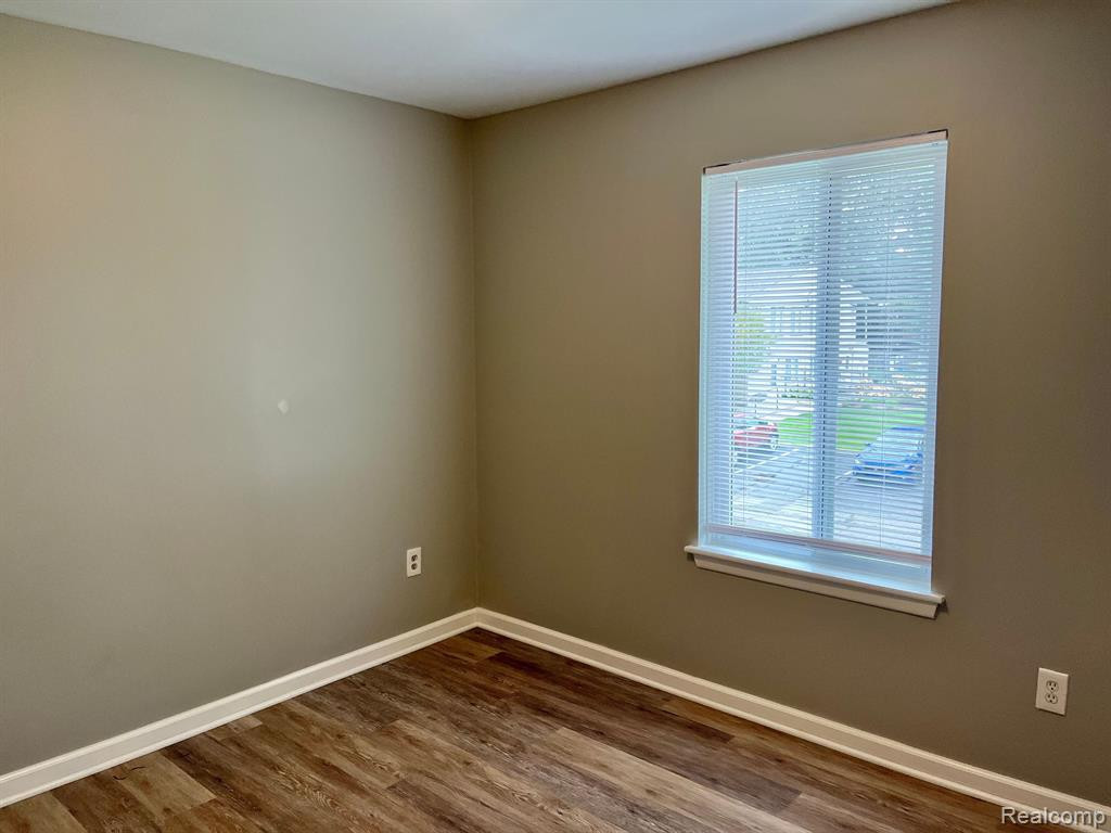 9933 ALLEN POINTE Drive, Allen Park, MI, 48101