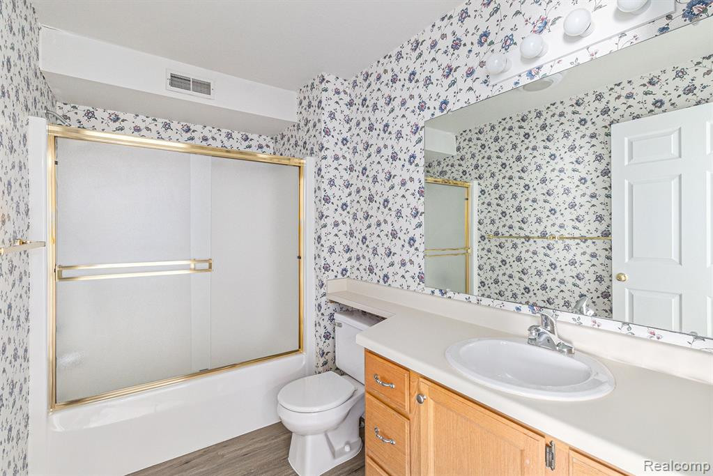 605 CURZON Court, 14, Howell, MI 48843 — Photo 13
