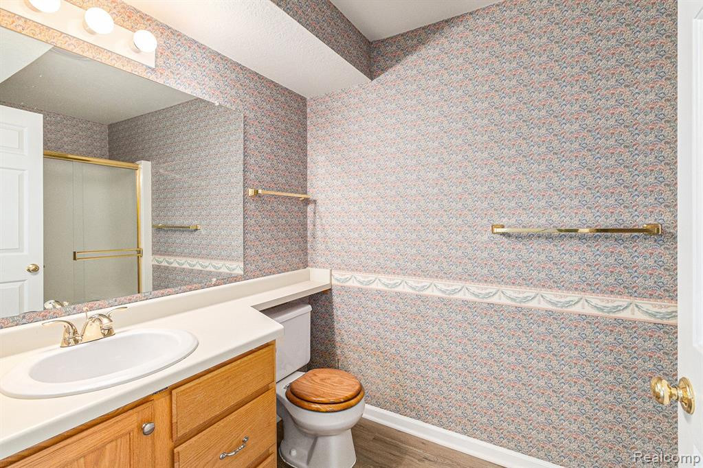 605 CURZON Court, 14, Howell, MI 48843 — Photo 16