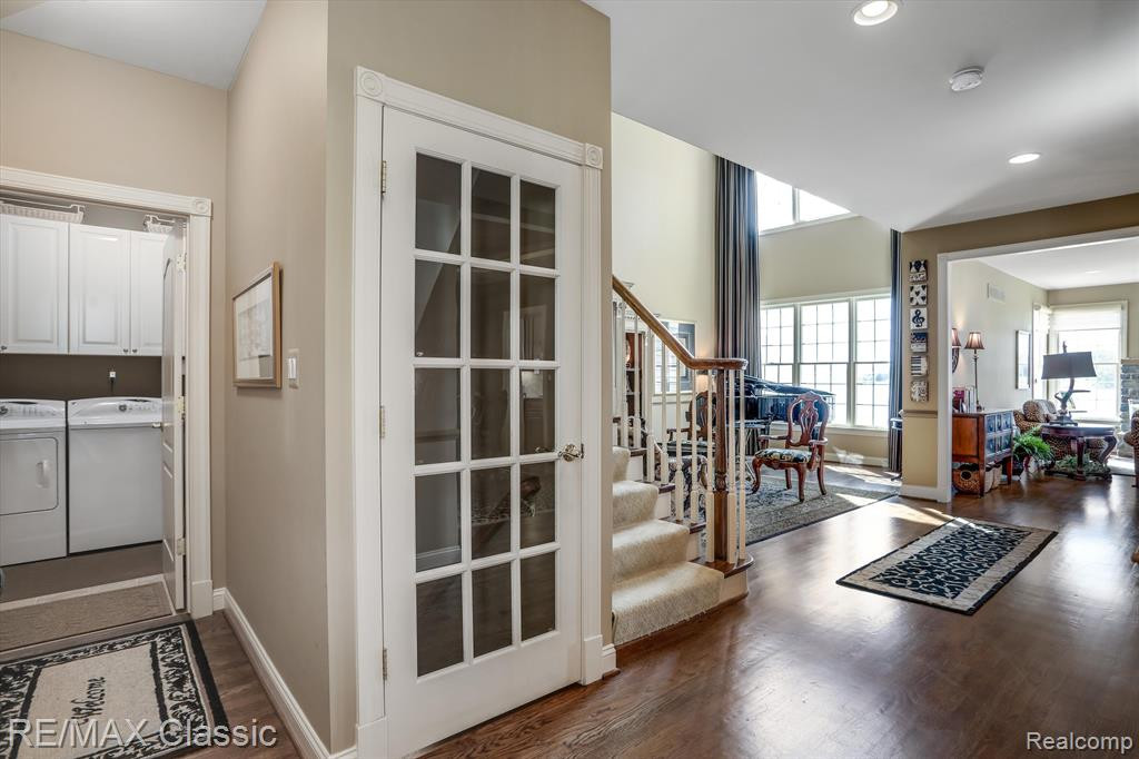 25976 ISLAND LAKE Drive, Novi, MI — Photo 9